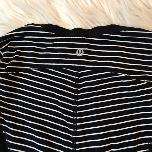 Lululemon base runner long sleeve - Picture 3 of 6